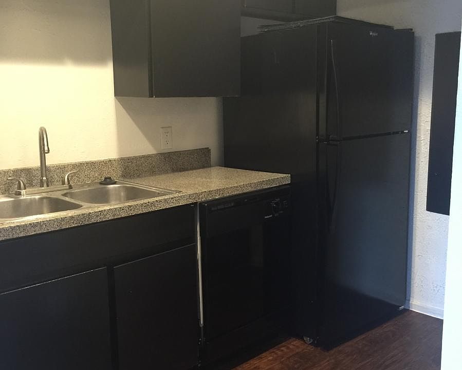 2nd image of 3013 W Walnut Hill Ln APT 1815