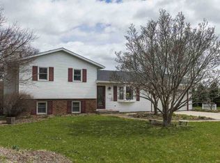 3889 Terrace Cir, Deforest, WI 53532