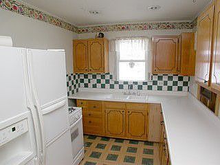3rd image of 733 Joliet St