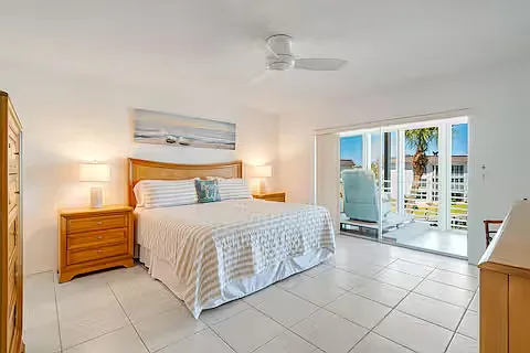 2 bed, 747 sqft, $7,000 — Photo 3