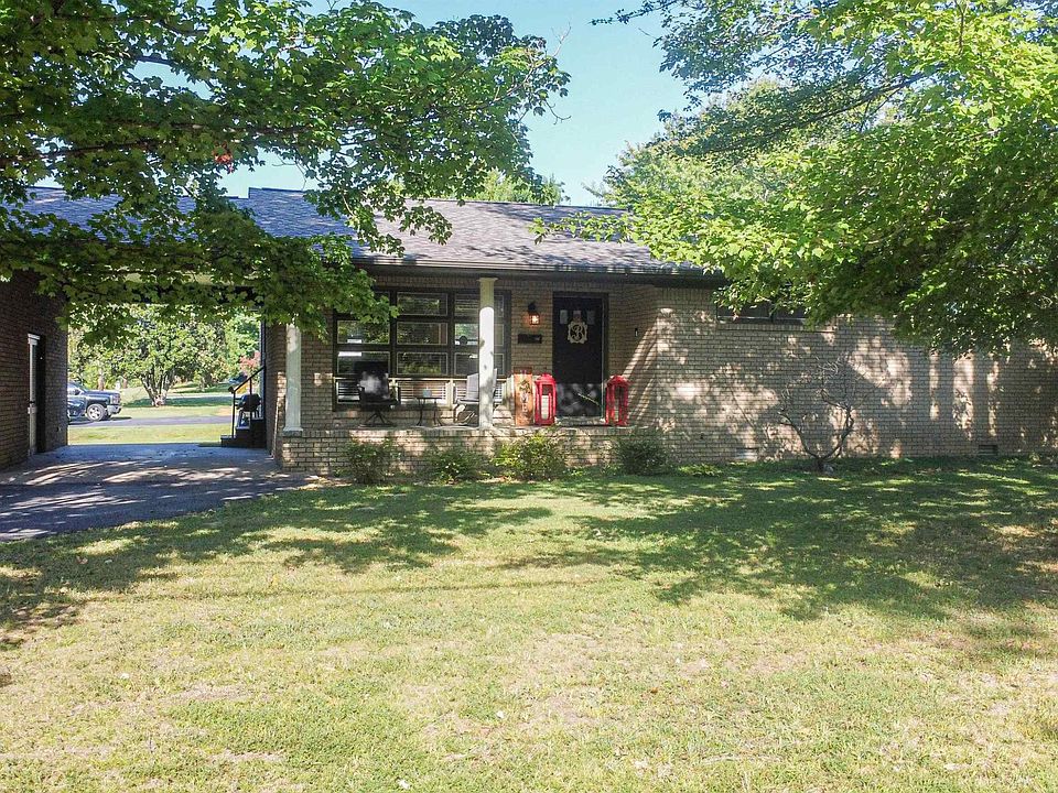 1st image of 706 Meadow Ln