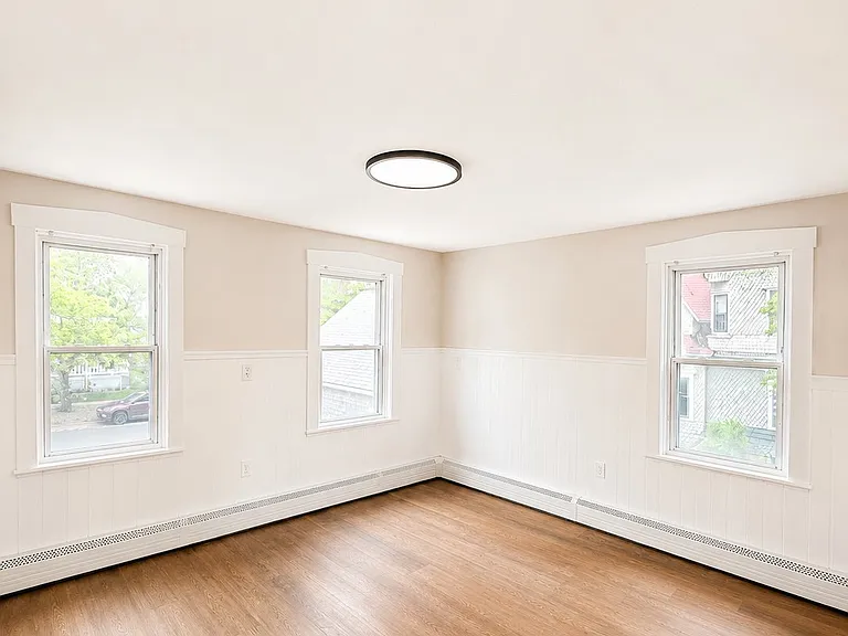 107 Franklin St #2 — Photo 4