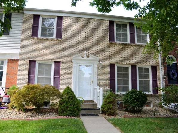 260 Jamestown Rd, Macomb, IL 61455