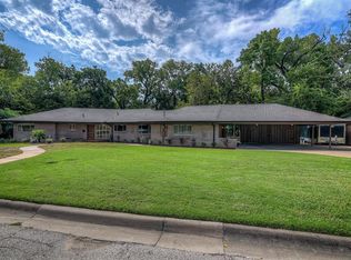 1604 Ross Ave, Carrollton, TX 75006