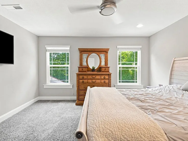9202 White Ash Dr — Photo 26