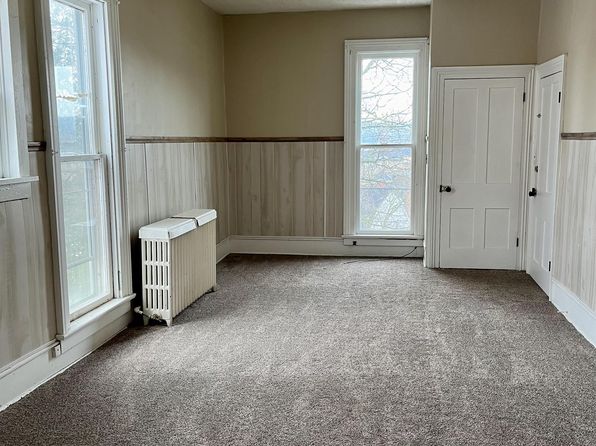 445 East Jackson Street - A, 445 E Jackson St, Millersburg, OH 44654