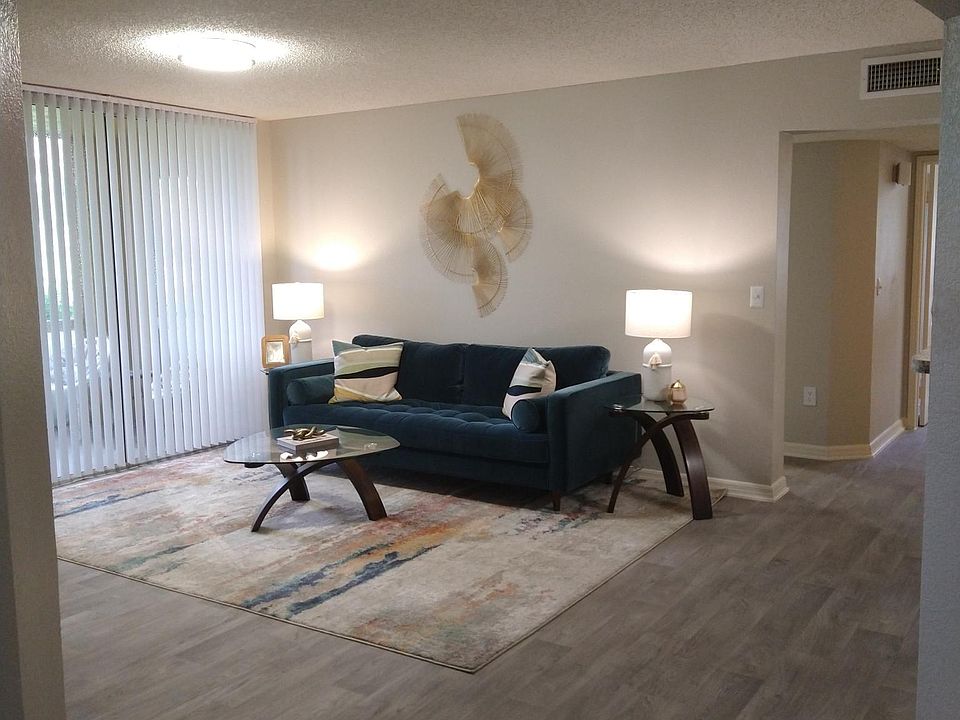 1st image of 11438 Lakeview Dr