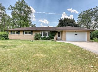 N71W17013 Antler Dr, Menomonee Falls, WI 53051