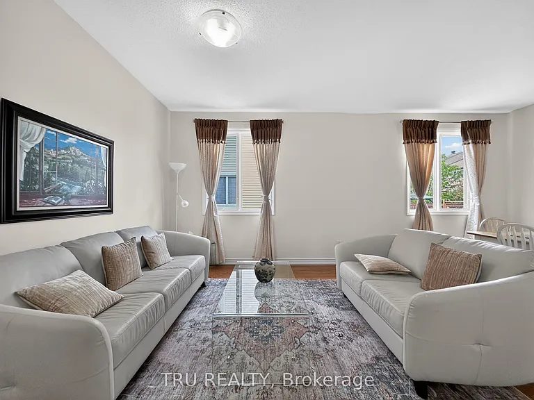 200 Celtic Ridge Cres — Photo 5