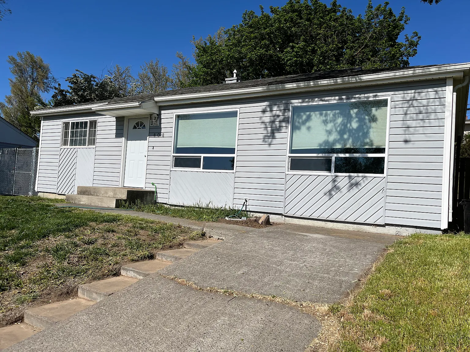 2 bed, 1000 sqft, $1,500 — Photo 1