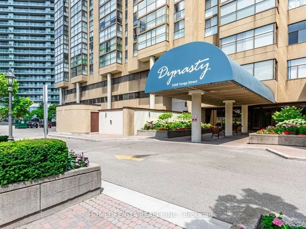 5460 Yonge St, Toronto, ON