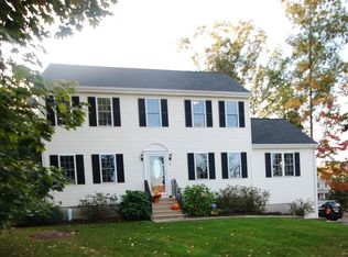 10 Leland Hill Rd, Sutton, MA 01590