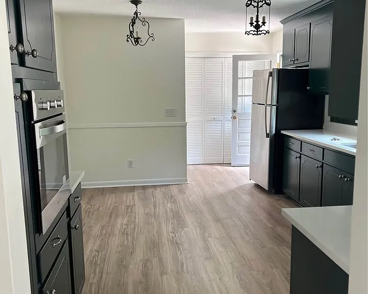 2915 Middle Sound Loop Rd — Photo 5