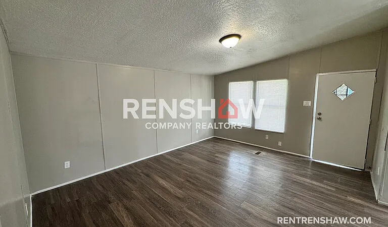 288 W Brooks Rd — Photo 3