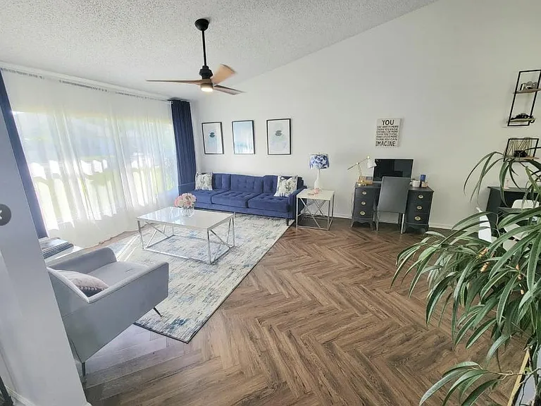 908 Alsace Dr — Photo 4