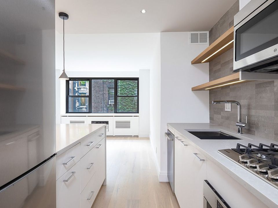 1st image of 110 E 36th St APT 3E