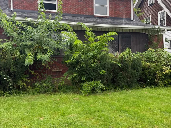 111 N Brockway Ave, Youngstown, OH 44509
