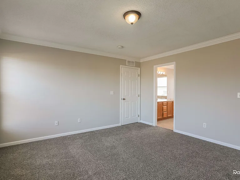 7908 N Lister Ave — Photo 10