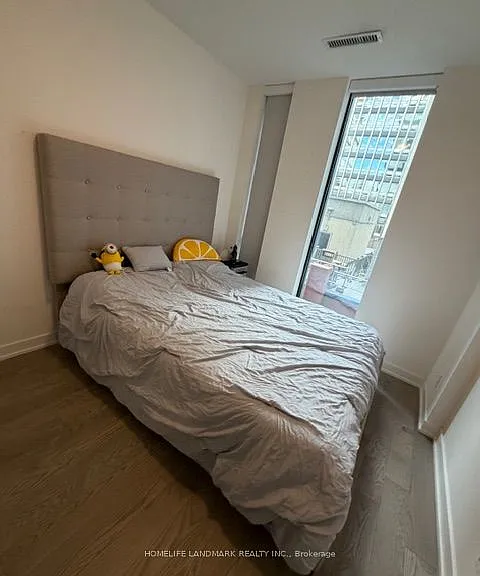 25 Richmond St E #408 — Photo 16