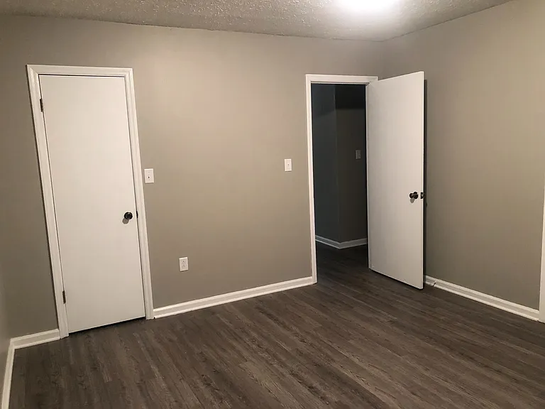 515 Chateau Dr SE — Photo 9