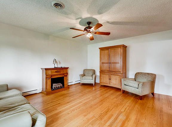 5th image of 285 Ash Ave