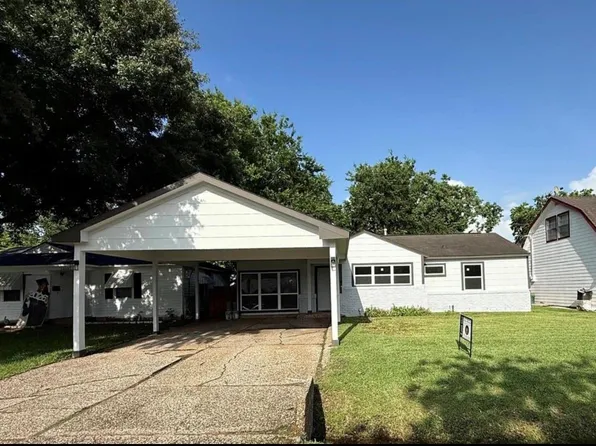 10205 Sierra Dr, Houston, TX 77051