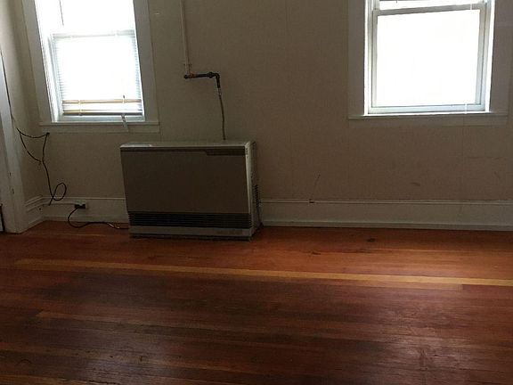 3rd image of 93 W Pearl St APT 7