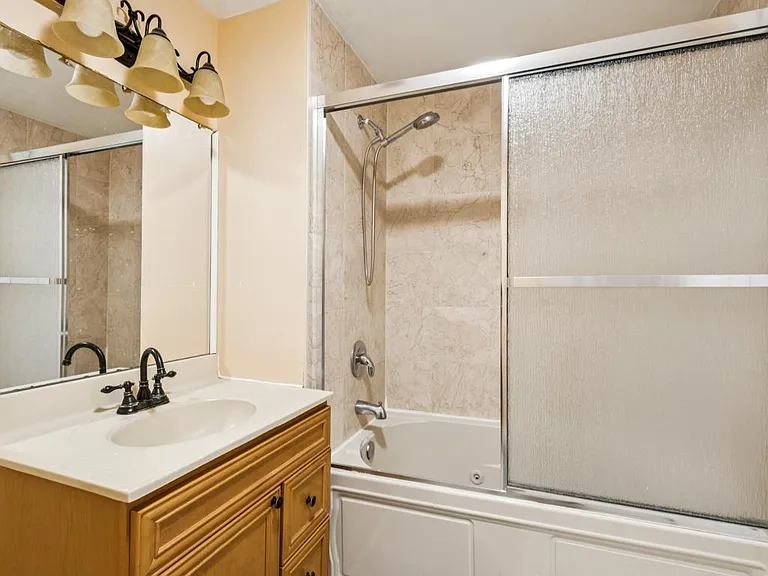 515 Gregory Ave #3 — Photo 8