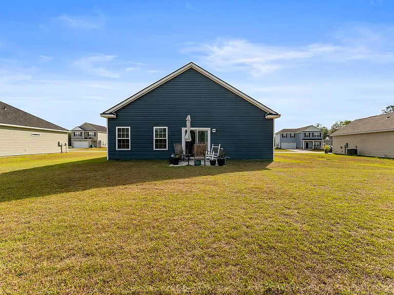 203 Glick Way — Photo 17