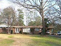 2nd image of 409 Pinecrest Rd