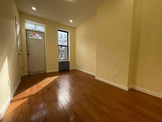 Rented by Coda Real Estate NYC | media 9