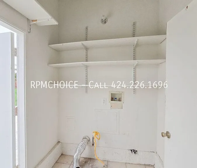 4122 W 179th St — Photo 19