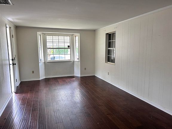 5th image of 84 Catalina Cir