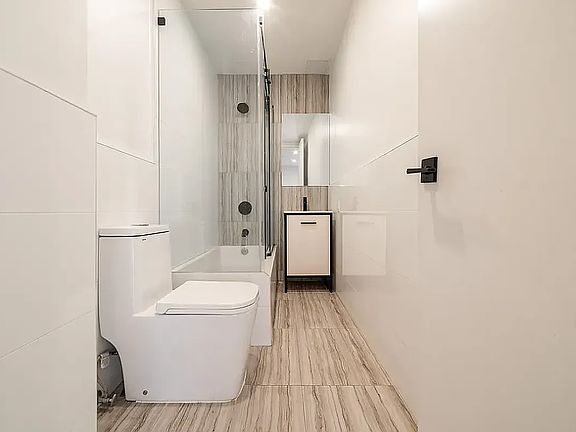 5th image of 254 E 28th St #4E