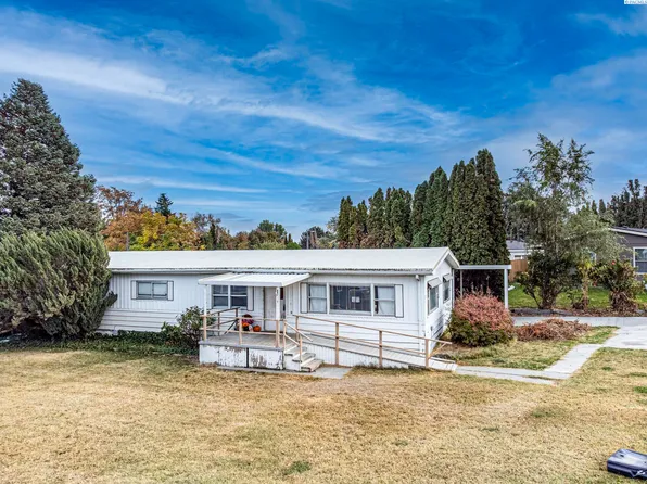 1724 W 45th Ave Trailer E40, Kennewick, WA 99337