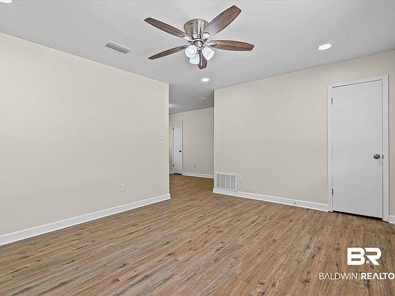 4th image of 2509 Karagan Dr