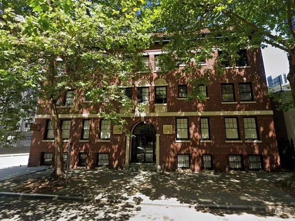 2132 5th Avenue #205, Seattle, WA 98121