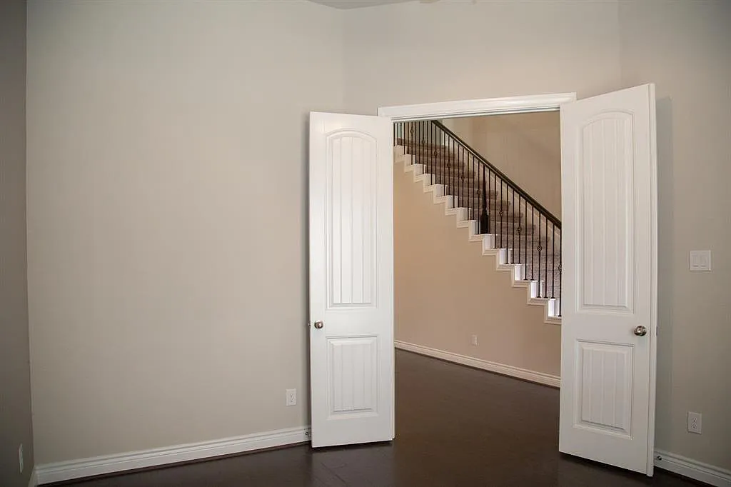 3 bed, 2.5 bath, 3268 sqft, $3,550 — Photo 4