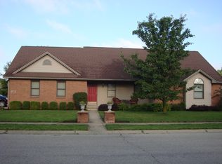 3320 Queensbury Dr, Columbus, IN 47203