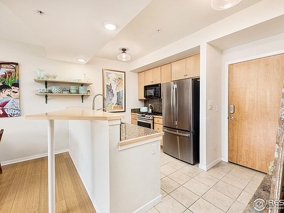 3rd image of 4650 Holiday Dr #202