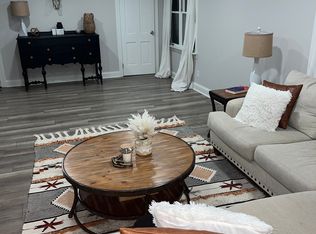 (Undisclosed Address), Orchard Park, NY 14127