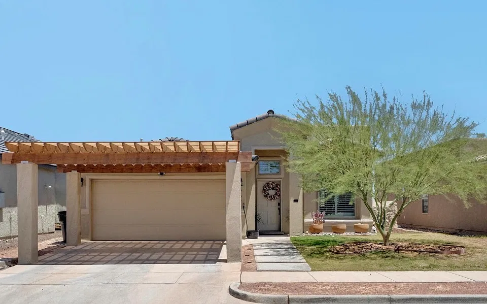 552 Paseo Dulce Ave