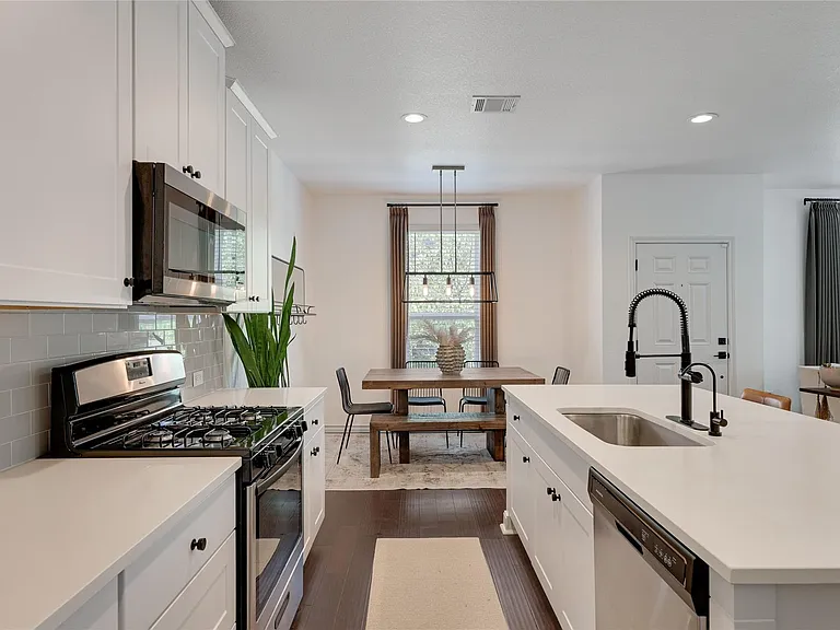 5215 Golden Canary Ln — Photo 7