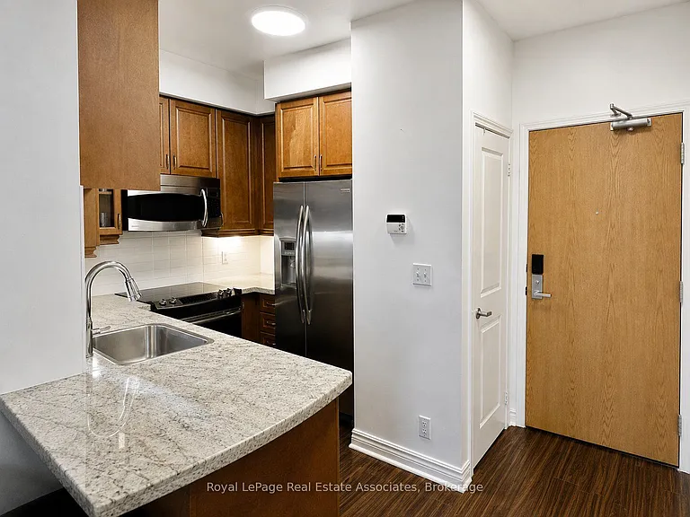 1910 Lake Shore Blvd W #1501 — Photo 3