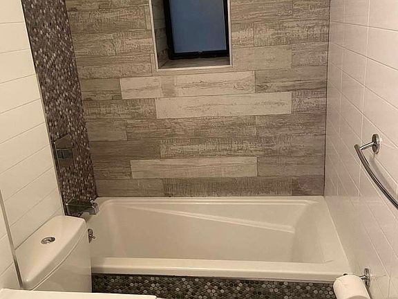 2nd image of 618 W 182nd St #4