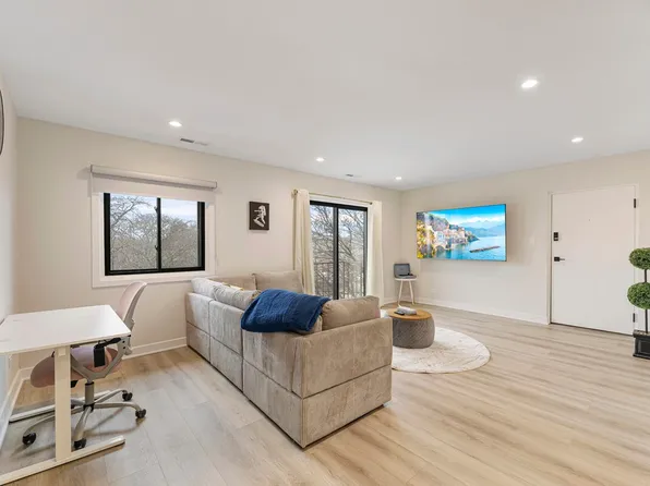 7200 N Western Ave #Id1060169p, Chicago, IL 60645