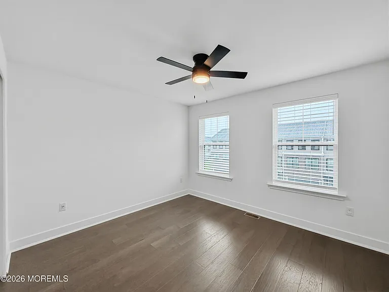 89 Bataan Ave — Photo 27