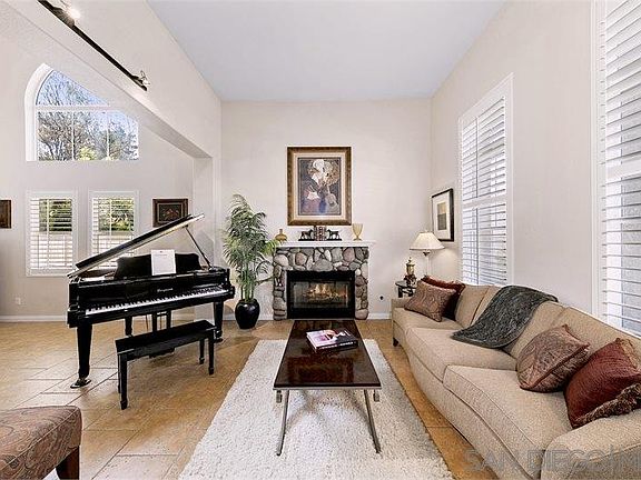 3rd image of 2827 Asterwood Ln