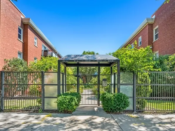 6421 N Damen Ave APT 2W, Chicago, IL 60645