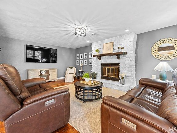 3rd image of 7 Linden Ct